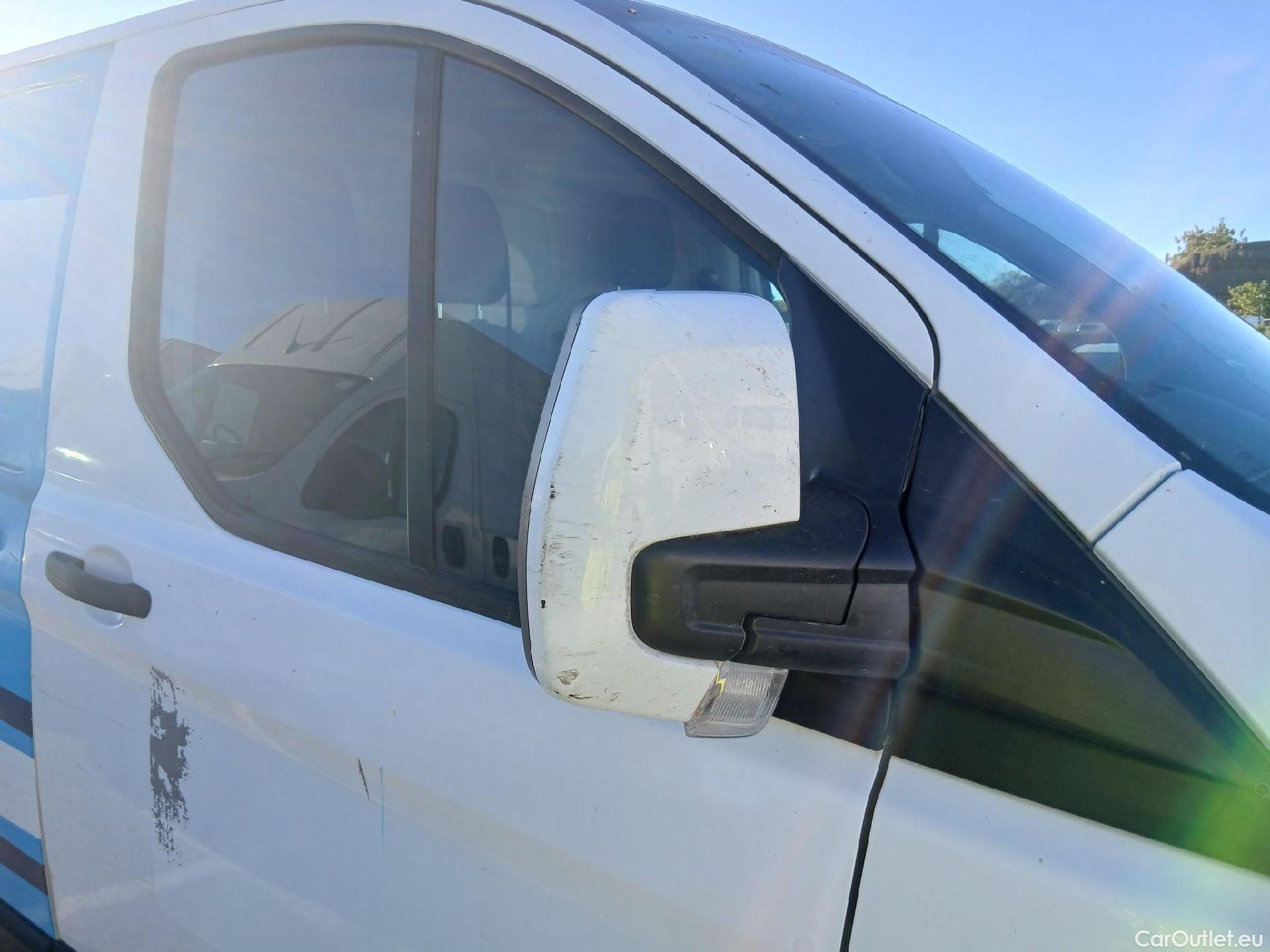  Ford  Transit FORD  Custom / 2012 / 4P / furgón Van 2.0 TDCI 96kW 320 L1 MHEV Trend #54