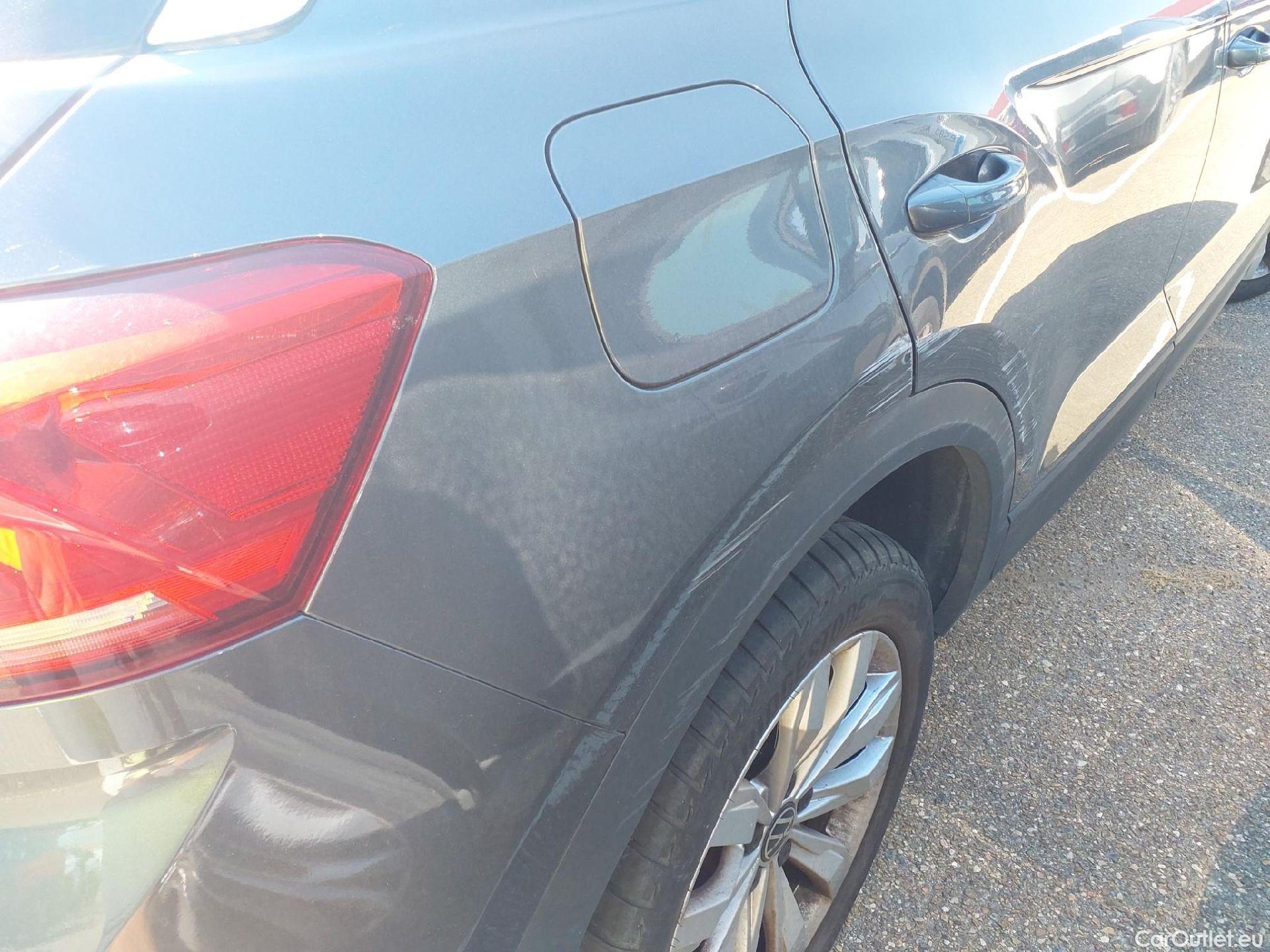  Volkswagen  T-ROC VOLKSWAGEN  / 2017 / 5P / todoterreno Advance 2.0 TDI 85kW (115CV) #24