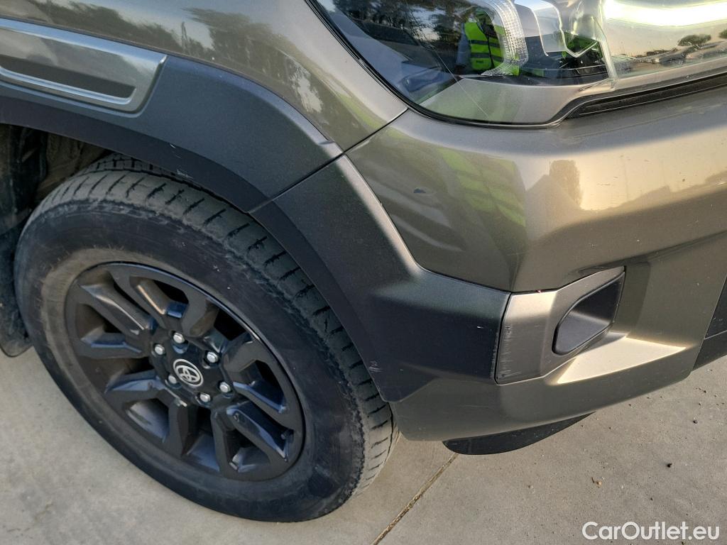  Toyota  Hilux TOYOTA  / 2020 / 4P / pickup 2.8 D-4D 150kW C. Doble Invincible A/T #9