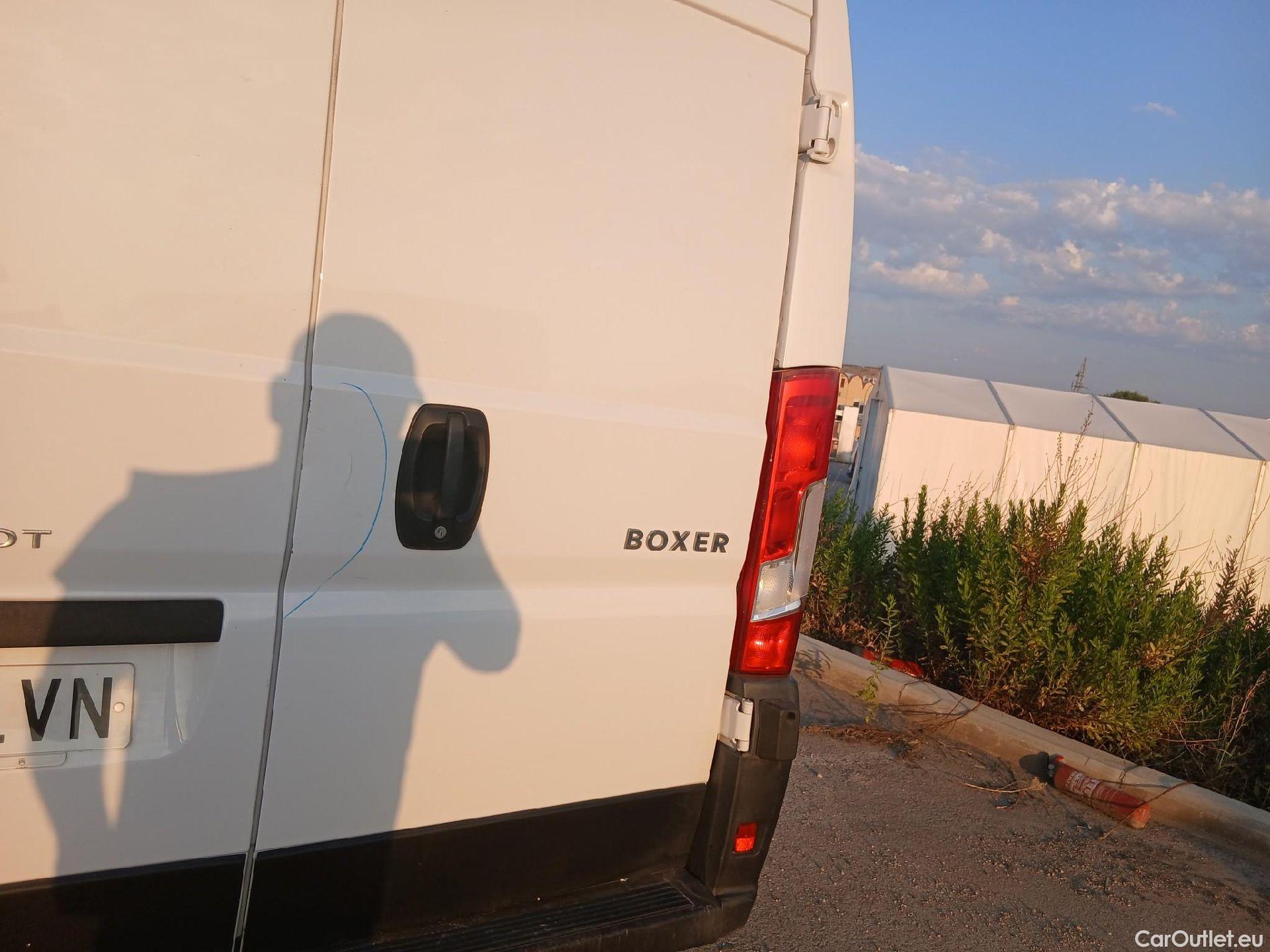  Peugeot  Boxer PEUGEOT  / 2014 / 4P / furgón 335 L2 H2 BHDI 103kW (140CV) S&S 6 V. M #42