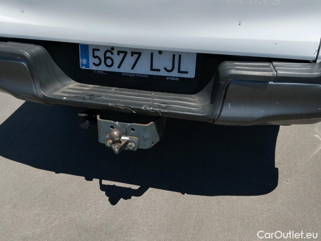  Toyota  Hilux TOYOTA  / 2016 / 2P / pickup 2.4 D-4D Cabina Extra GX #30