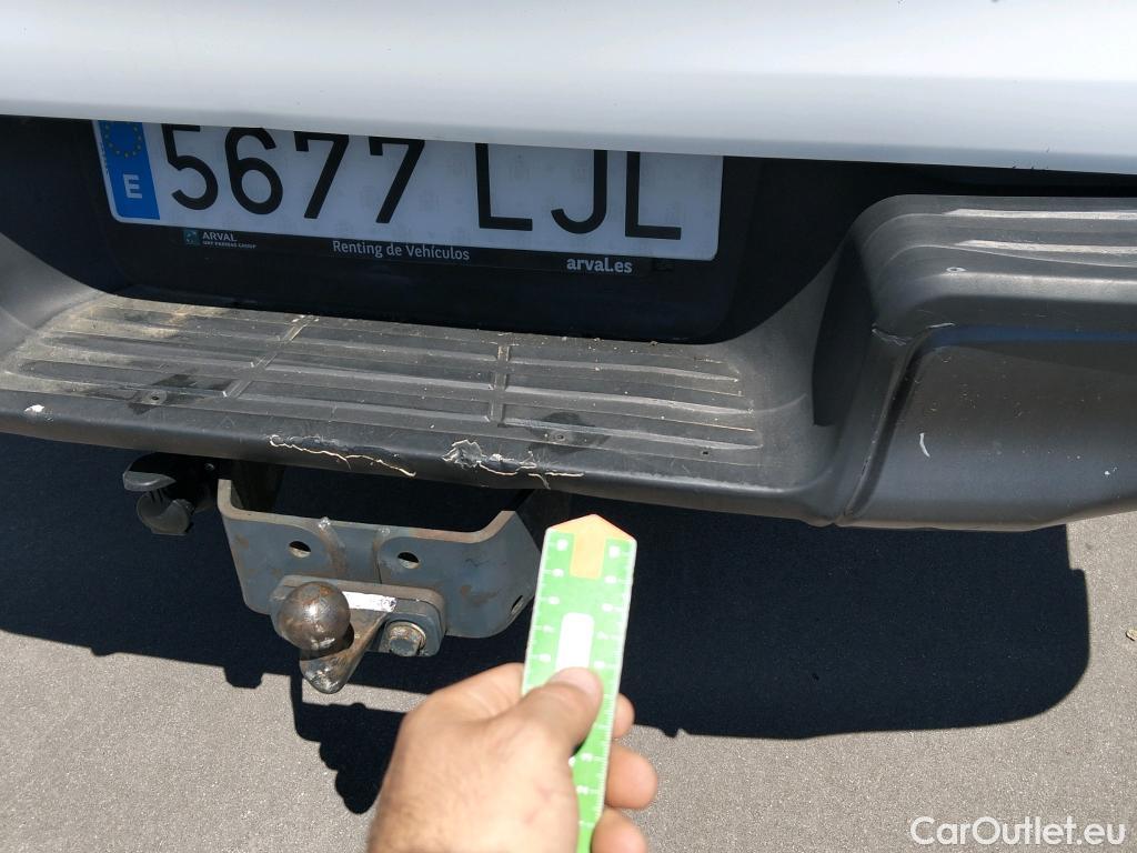  Toyota  Hilux TOYOTA  / 2016 / 2P / pickup 2.4 D-4D Cabina Extra GX #31