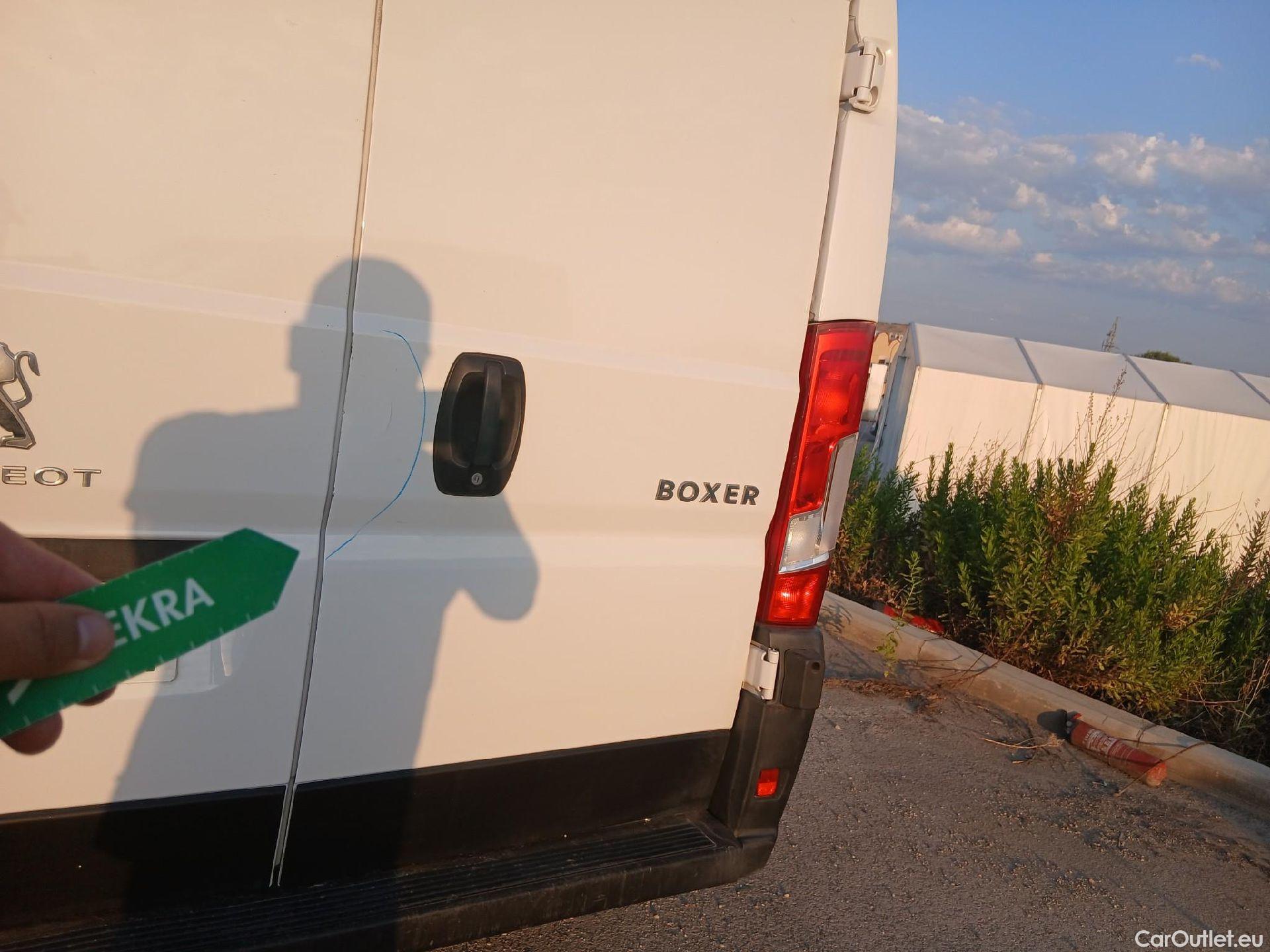  Peugeot  Boxer PEUGEOT  / 2014 / 4P / furgón 335 L2 H2 BHDI 103kW (140CV) S&S 6 V. M #41