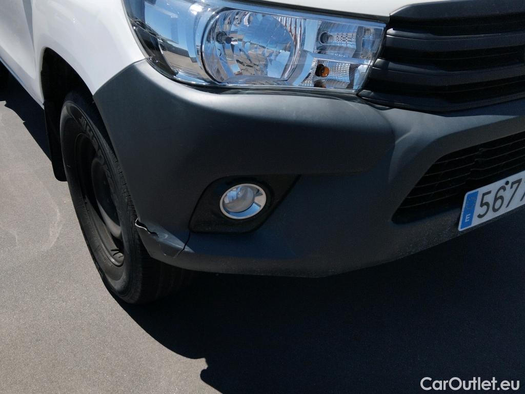  Toyota  Hilux TOYOTA  / 2016 / 2P / pickup 2.4 D-4D Cabina Extra GX #26