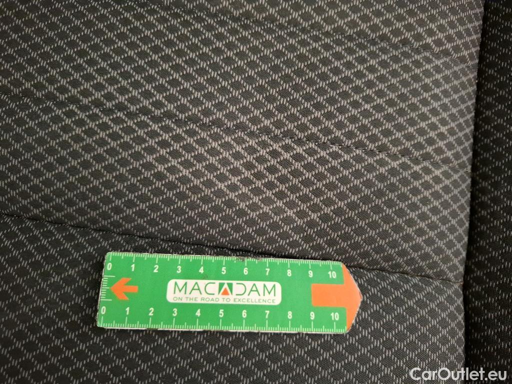  Renault  Arkana RENAULT  / 2021 / 5P / SUV Techno mild hybrid 140 EDC -22 #33