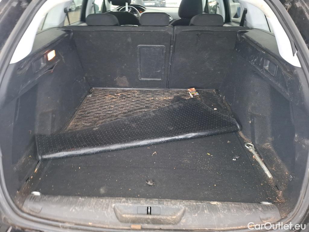  Peugeot  308  SW Style 1.5 HDi 130CV BVA8 E6d #140