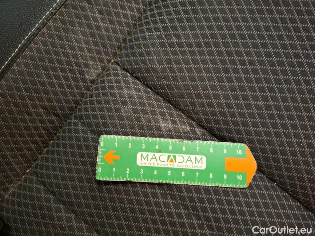  Renault  Arkana RENAULT  / 2021 / 5P / SUV Techno mild hybrid 140 EDC -22 #35