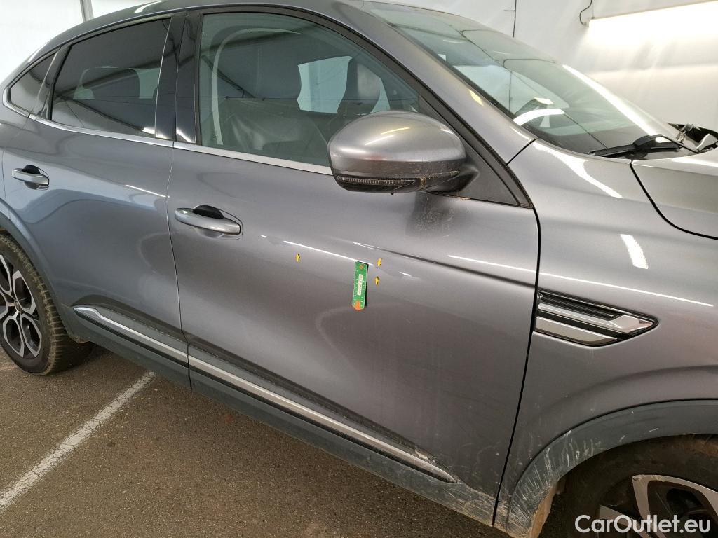  Renault  Arkana RENAULT  / 2021 / 5P / SUV Techno mild hybrid 140 EDC -22 #47