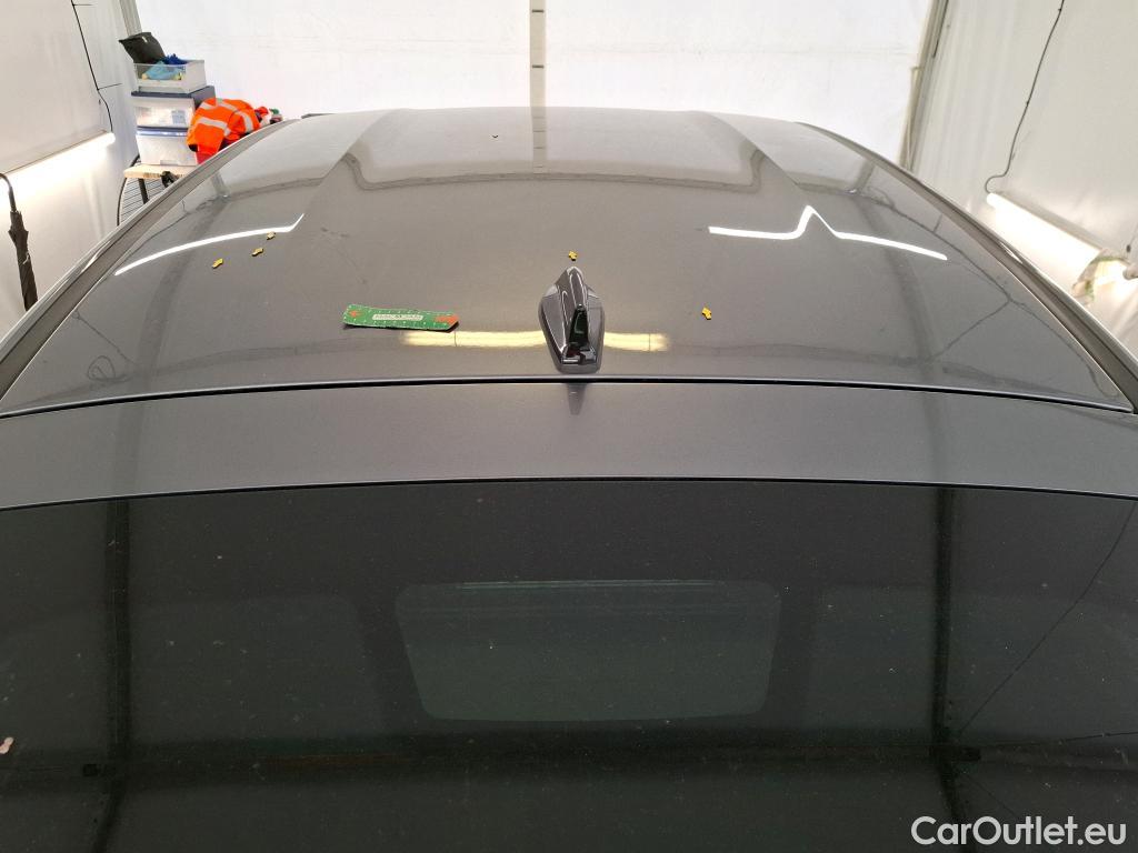  Renault  Arkana RENAULT  / 2021 / 5P / SUV Techno mild hybrid 140 EDC -22 #16