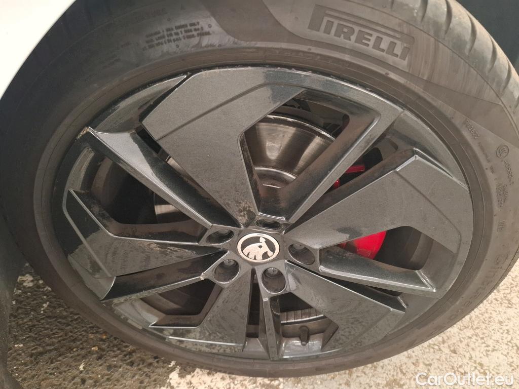  Skoda  Octavia  Break RS 2.0 TDI 200CV BVA7 E6d #26