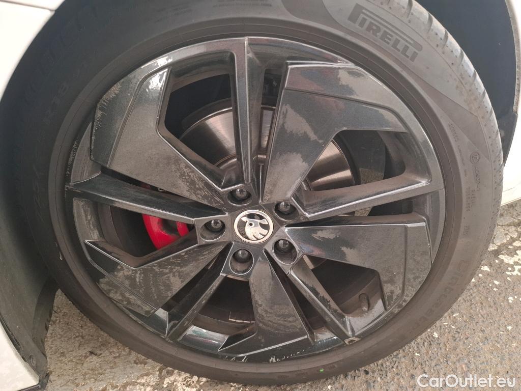  Skoda  Octavia  Break RS 2.0 TDI 200CV BVA7 E6d #14