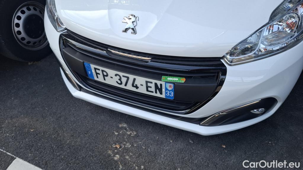  Peugeot  208  Affaire Premium Pack 1.5 HDi 100CV BVM5 E6dT #46
