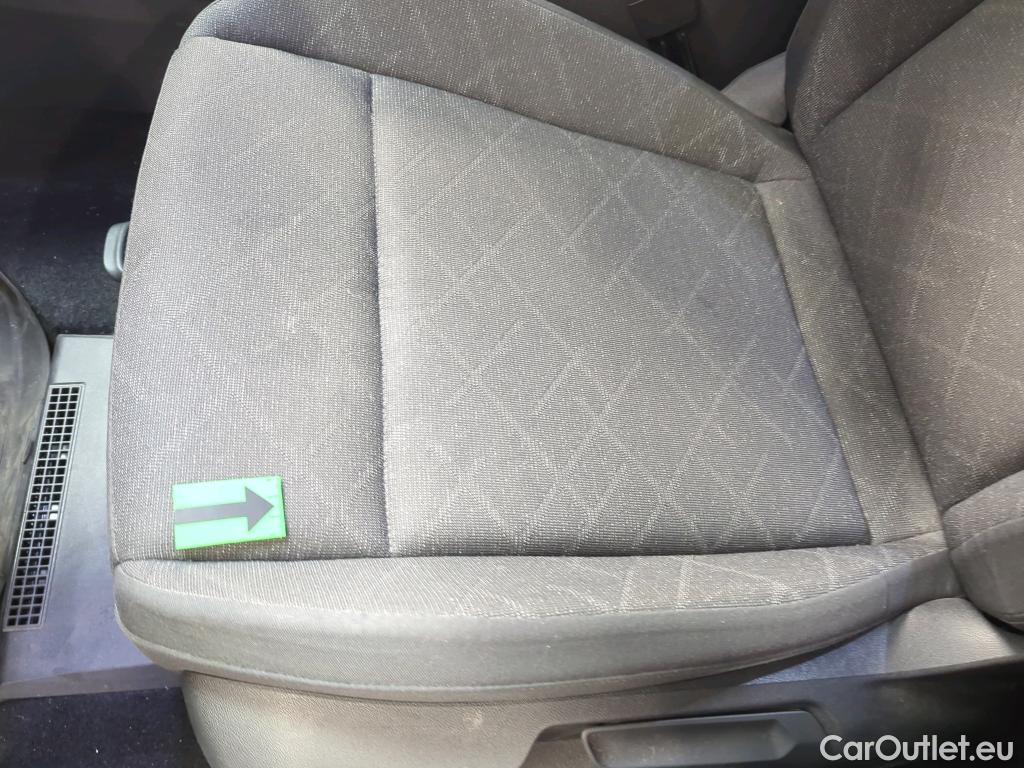  Volkswagen  Golf  Life 1.0 eTSI DSG mild-Hybrid #30