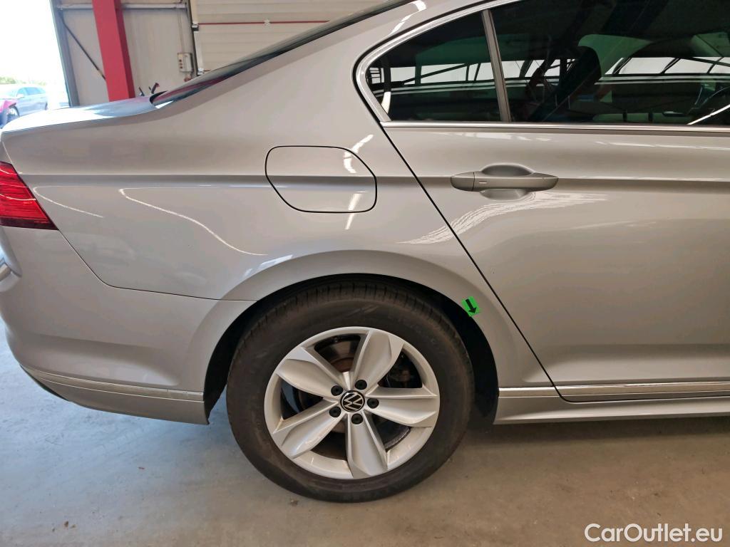  Volkswagen  Passat Highline2.0 TDI SCR DSG 4Mot 200CP #5
