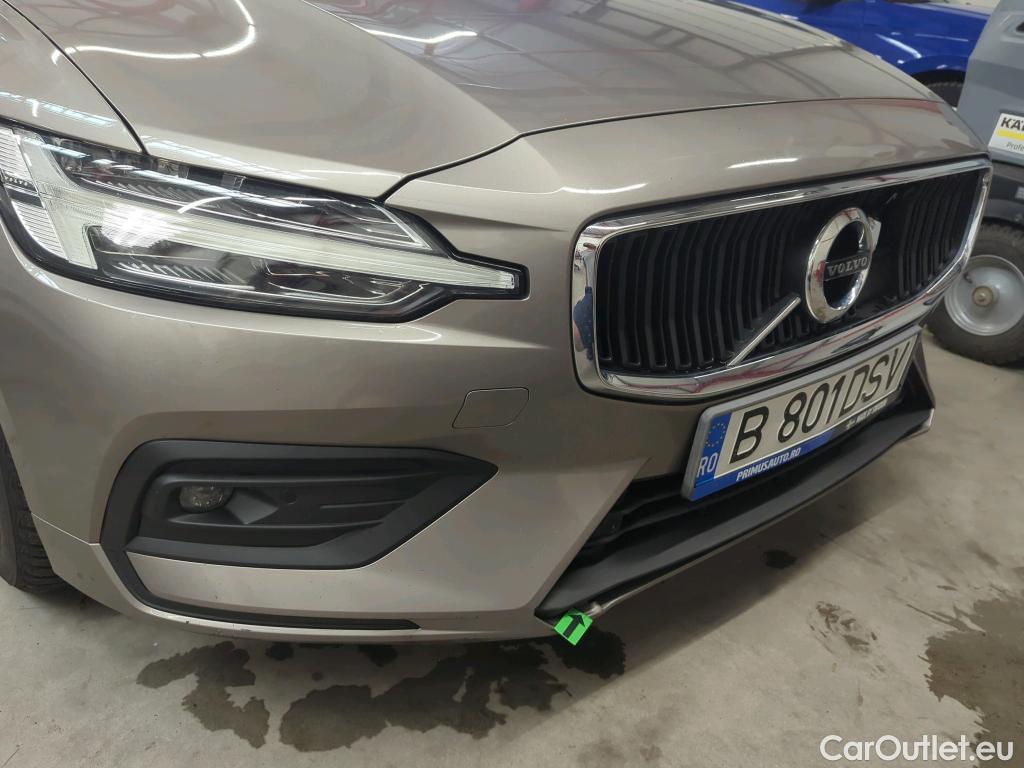  Volvo  V60 2.0 D4 190CP Momentum Pro AT8 #1