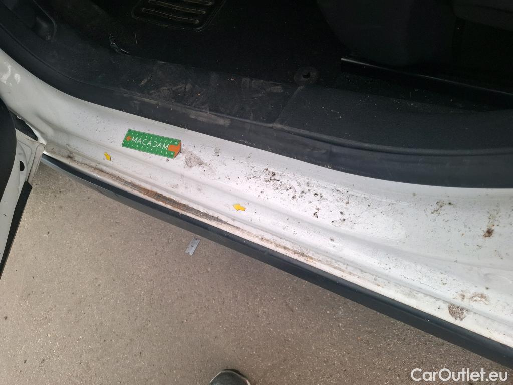  Citroen  C3  Société Feel 1.5 BlueHDI 100CV BVM5 E6dT #36