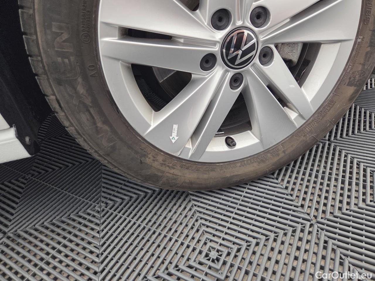  Volkswagen  Golf  Life 1.5 eTSI ACT DSG mild-Hybrid #6