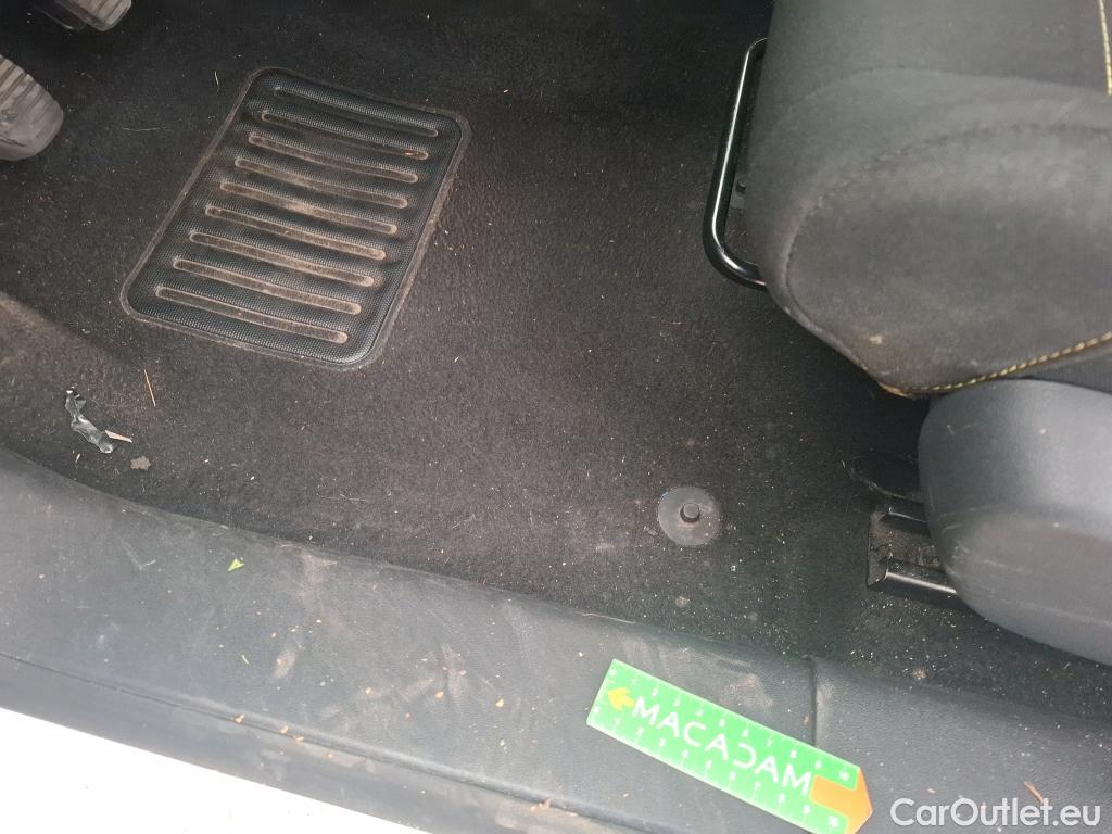  Citroen  C3  Société Feel 1.5 BlueHDI 100CV BVM5 E6dT #1