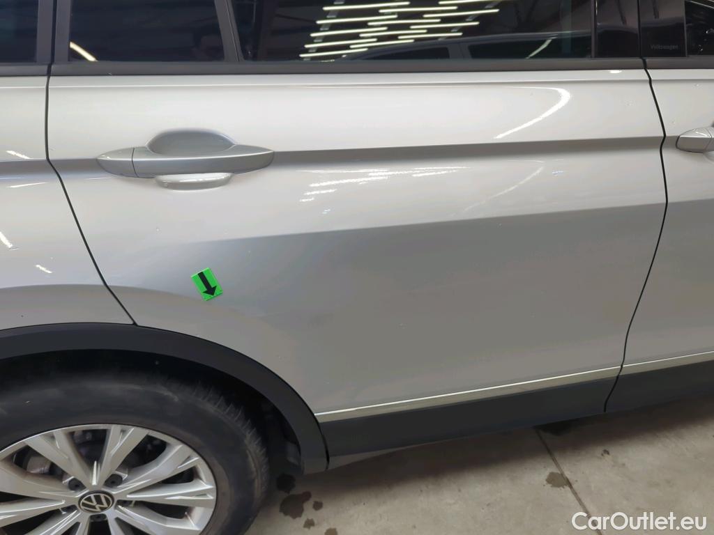  Volkswagen  Tiguan Life 1.5 TSI 150CP #24