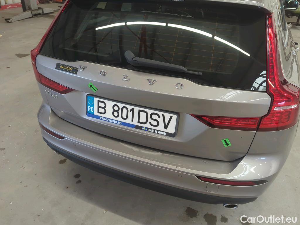  Volvo  V60 2.0 D4 190CP Momentum Pro AT8 #9