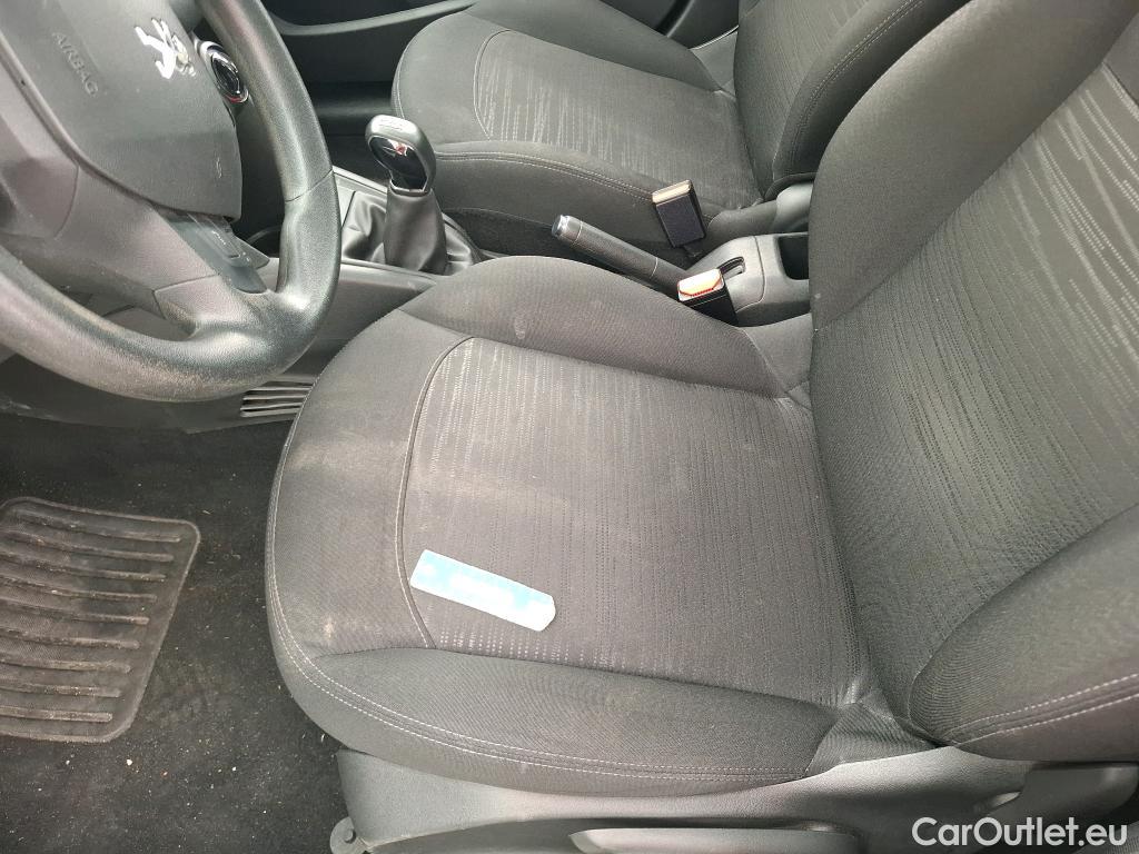  Peugeot  208  Affaire Premium Pack 1.5 HDi 100CV BVM5 E6dT #28