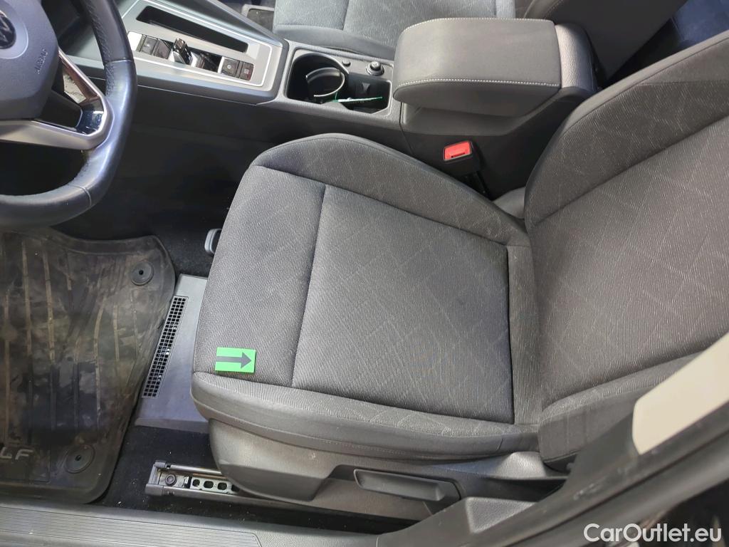  Volkswagen  Golf  Life 1.0 eTSI DSG mild-Hybrid #29