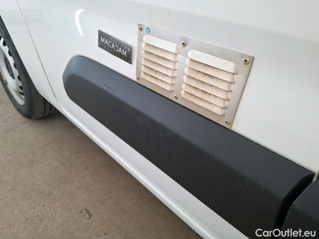  Citroen  Berlingo  Fourgon Club XL 950 1.5 BlueHDi 100CV BVM6 E6d #26