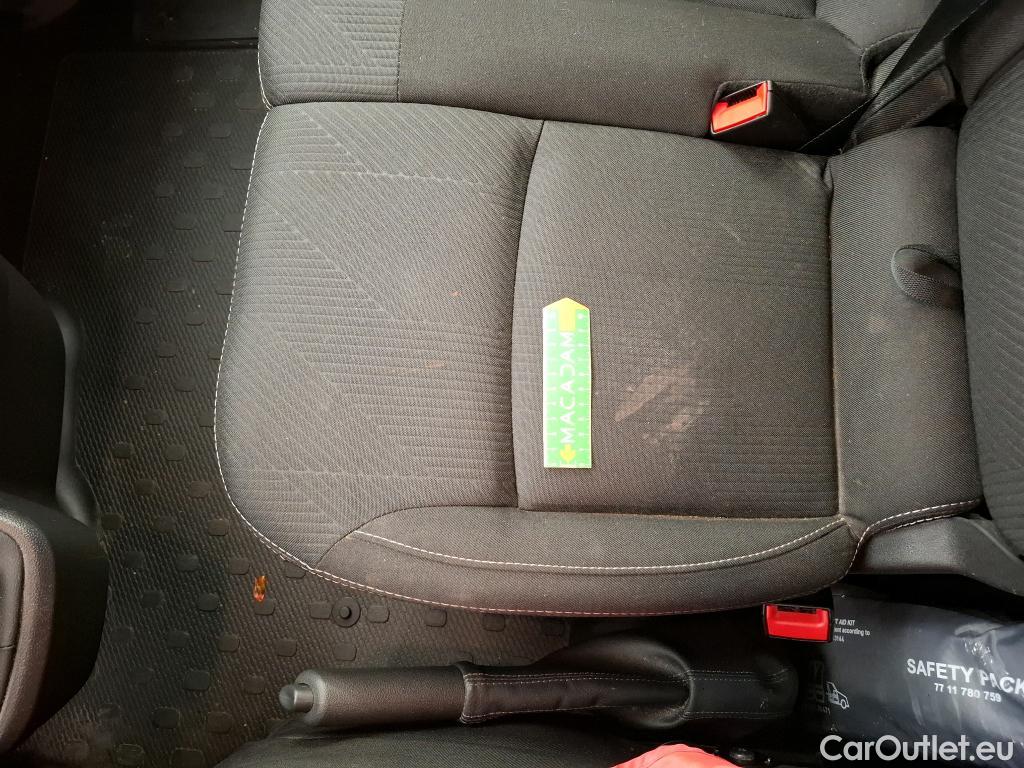  Renault  Trafic  Fourgon L2H1 3T Grand Confort 2.0 dCi 130CV BVM6 E6d #22