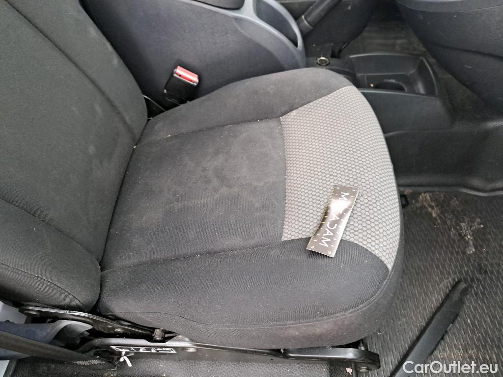  Renault  Kangoo  Express Extra (Série Spéciale) 1.5 dCi 75CV BVM5 E6 #32