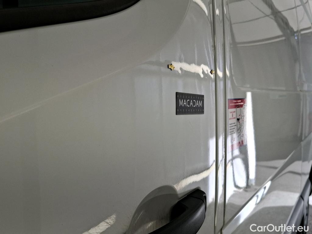  Renault  Master  III Fourgon L2H2 3 5 Grand Confort dCi 135CV BVM6 E6dT #10