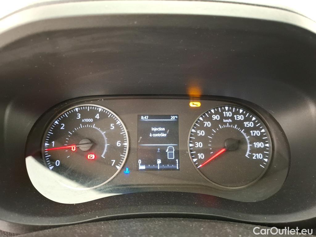  Renault  Master  III Fourgon L2H2 3 5 Grand Confort dCi 135CV BVM6 E6dT #27