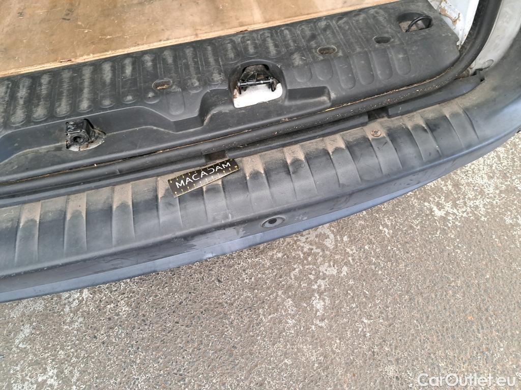  Renault  Kangoo  Express Extra (Série Spéciale) 1.5 dCi 75CV BVM5 E6 #24