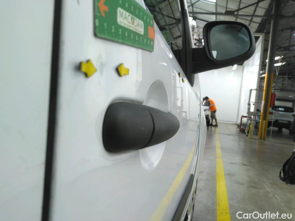  Renault  Kangoo  Express Maxi Extra (Série Spéciale) 1.5 dCi 90CV BVM5 E6 #50