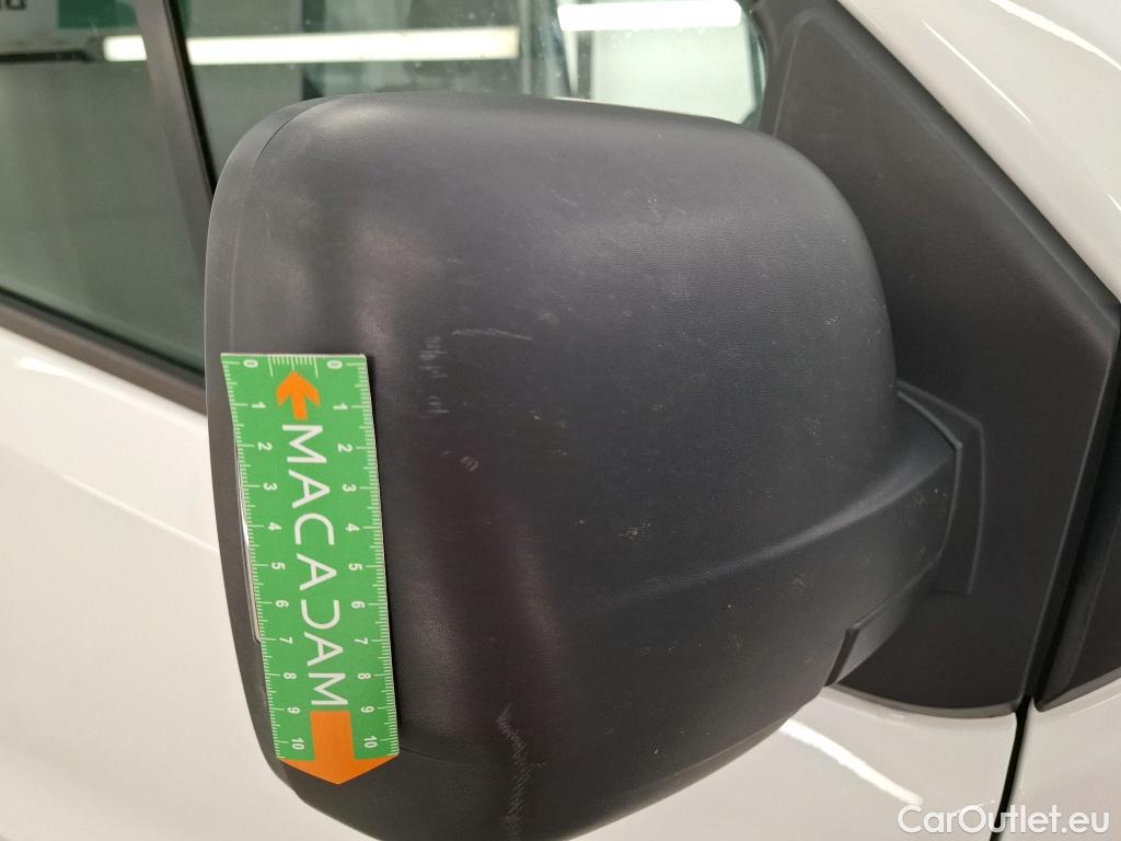  Renault  Trafic  Fourgon L2H1 3T Grand Confort 2.0 dCi 130CV BVM6 E6d #26