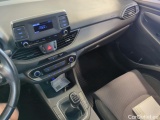  Hyundai  i30 Hyundai  1.5 DPI 6MT 110KM Classic Plus 5d #12
