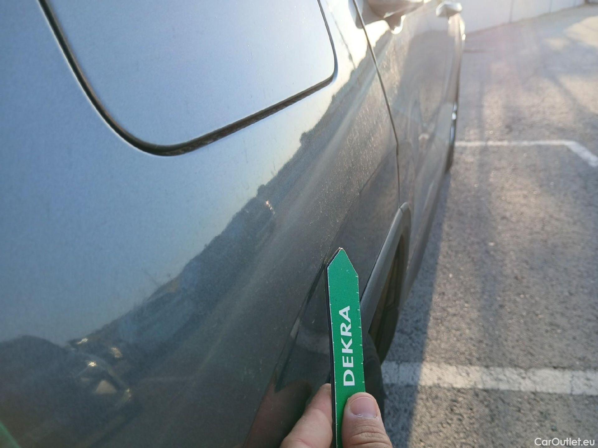  Skoda  Karoq SKODA  / 2021 / 5P / todoterreno 2.0 TDI 85kW (115CV) Ambition (AC) #27