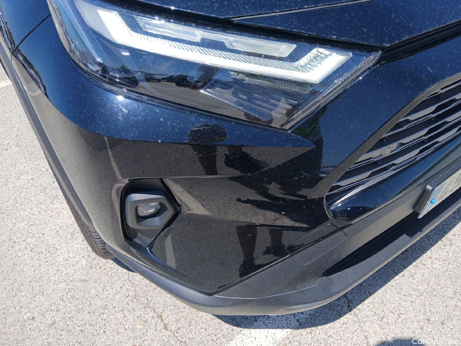  Toyota  RAV4 TOYOTA  / 2018 / 5P / todoterreno 2.5l 220H Luxury 4WD #3