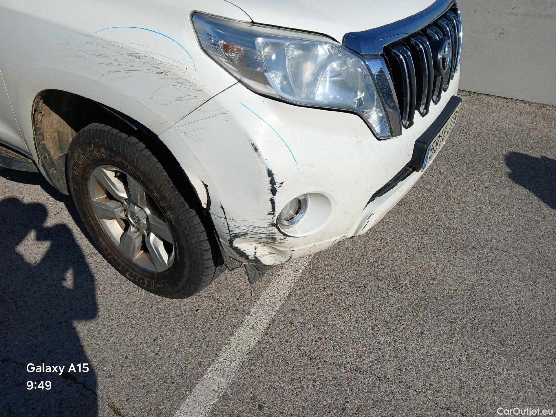  Toyota  Land Cruiser TOYOTA  3p 11G todoterreno 2.8 D-4D VX #11