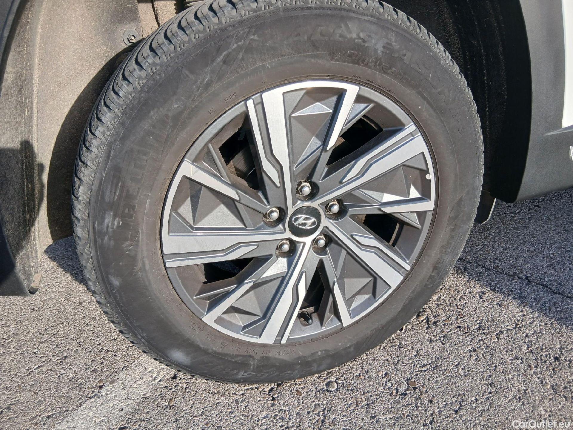  Hyundai  Tucson HYUNDAI  / 2020 / 5P / todoterreno 1.6 CRDI 85kW (115CV) Klass #40