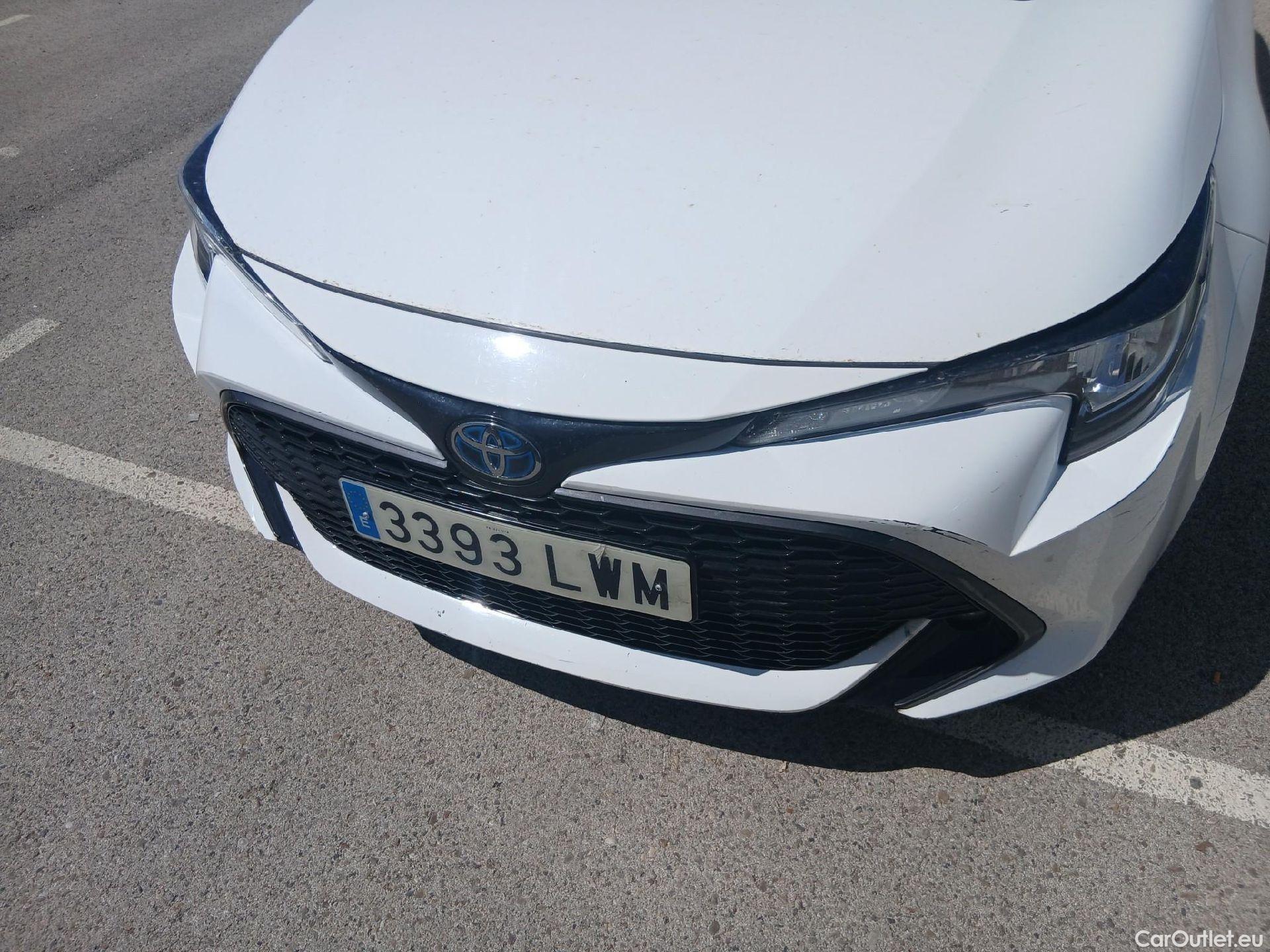  Toyota  Corolla TOYOTA  / 2019 / 5P / berlina con portón 1.8 125H BUSINESS PLUS E-CVT #2