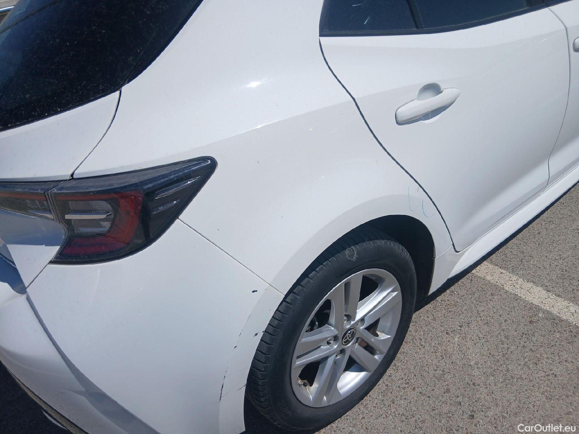  Toyota  Corolla TOYOTA  / 2019 / 5P / berlina con portón 1.8 125H BUSINESS PLUS E-CVT #28