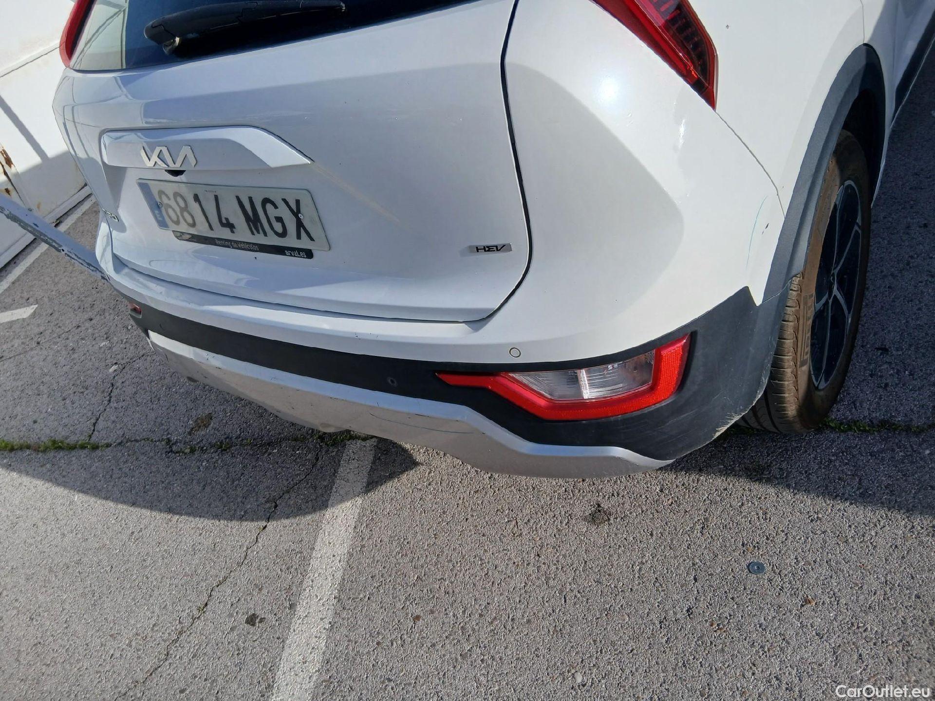  KIA  Niro KIA  / 2022 / 5P / crossover 1.6 GDi HEV 104kW (141CV) Concept #23