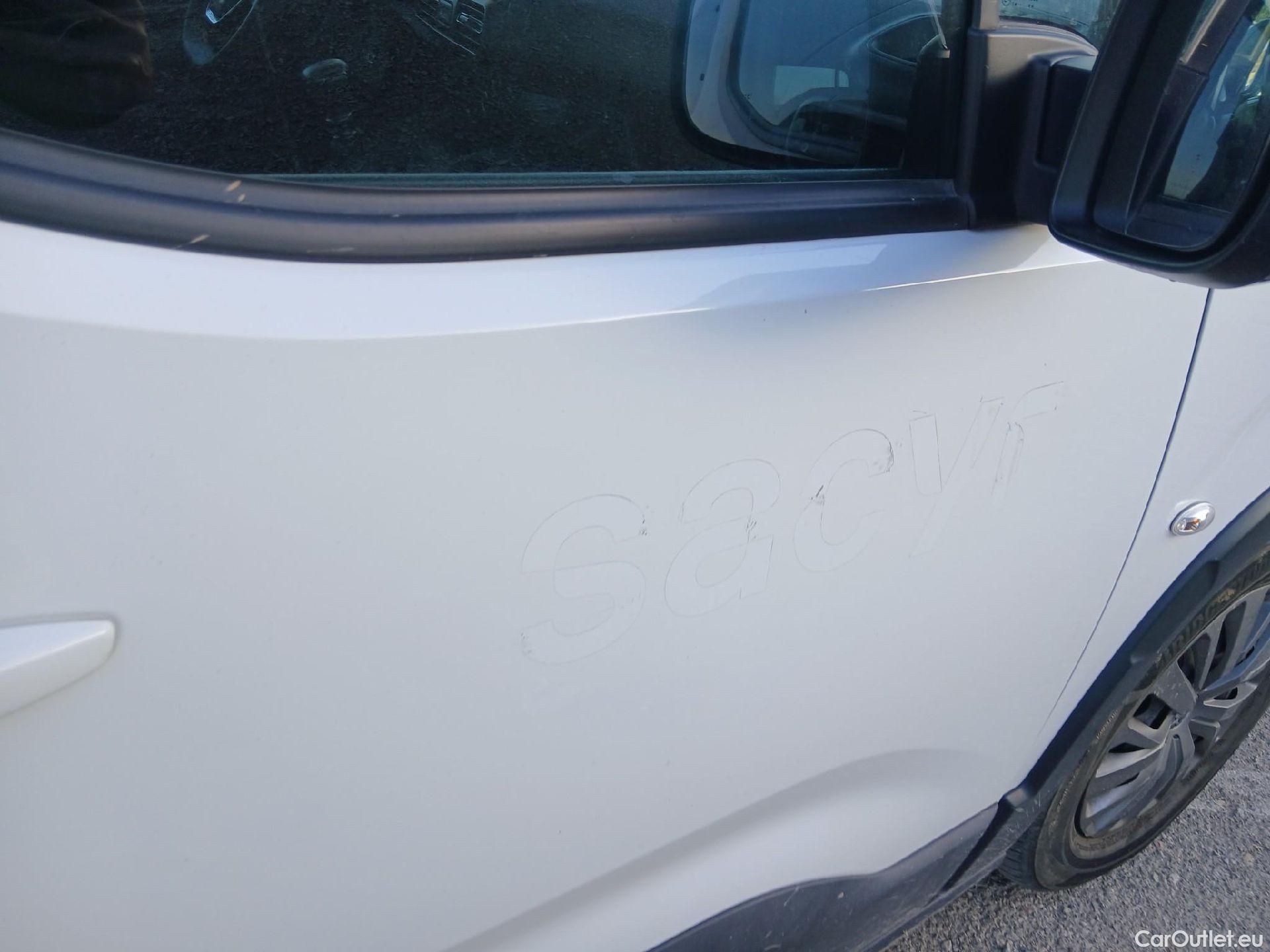  Peugeot  RIFTER PEUGEOT  / 2018 / 5P / monovolumen compacto Active Pack Standard BlueHDi 73kW #19