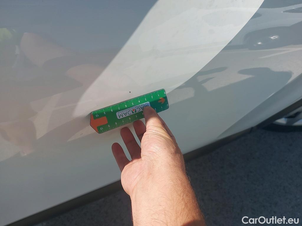  Citroen  C4 CITROEN  / 2020 / 5P / berlina con portón BlueHdi 110 S&S Live Pack #19