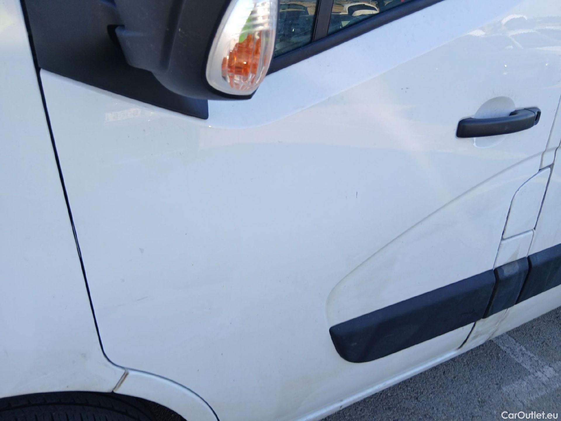  Nissan  NV400 NISSAN  / 2011 / 4P / furgón L2H2 3,5T 2.3dCi EU6 96kW FWD BASIC #11