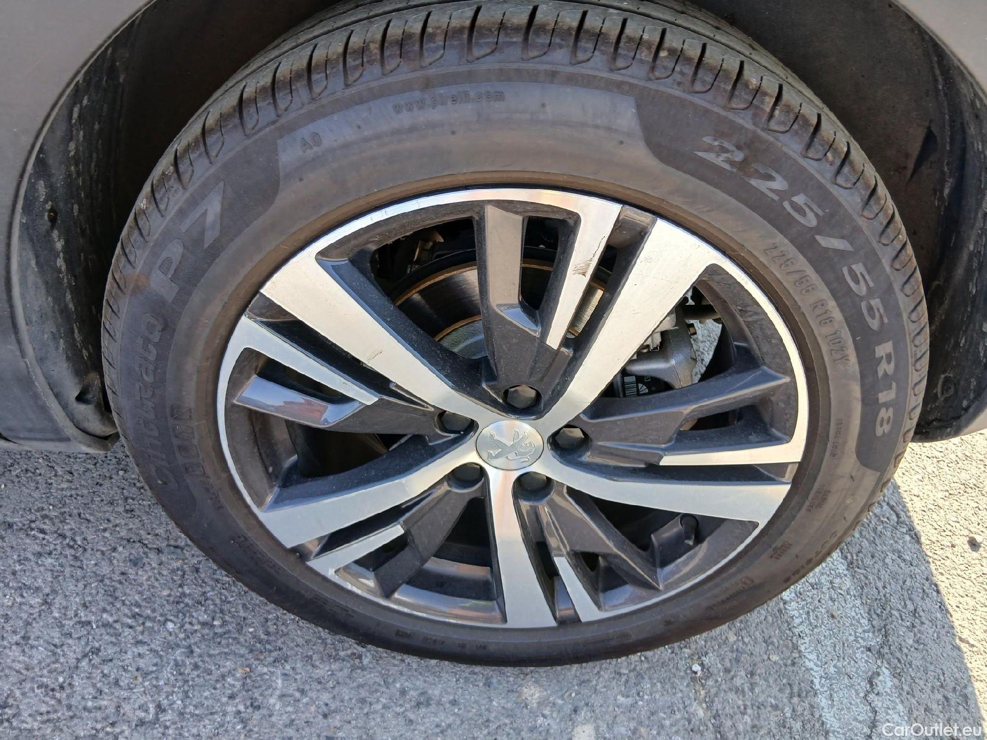  Peugeot  3008 PEUGEOT  Hybrid / 2020 / 5P / todoterreno 225 e-EAT8 Allure (AC2) #11