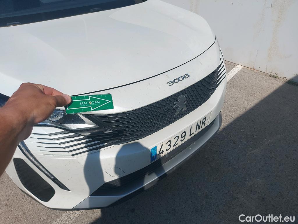  Peugeot  3008 PEUGEOT  Hybrid / 2020 / 5P / todoterreno 300 e-EAT8 GT #9