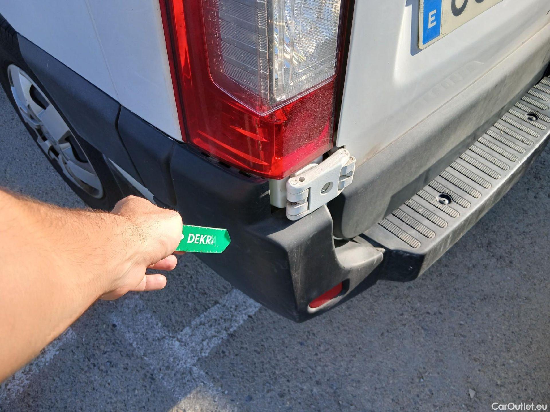 Nissan  NV400 NISSAN  / 2011 / 4P / furgón L2H2 3,5T 2.3dCi EU6 96kW FWD BASIC #15
