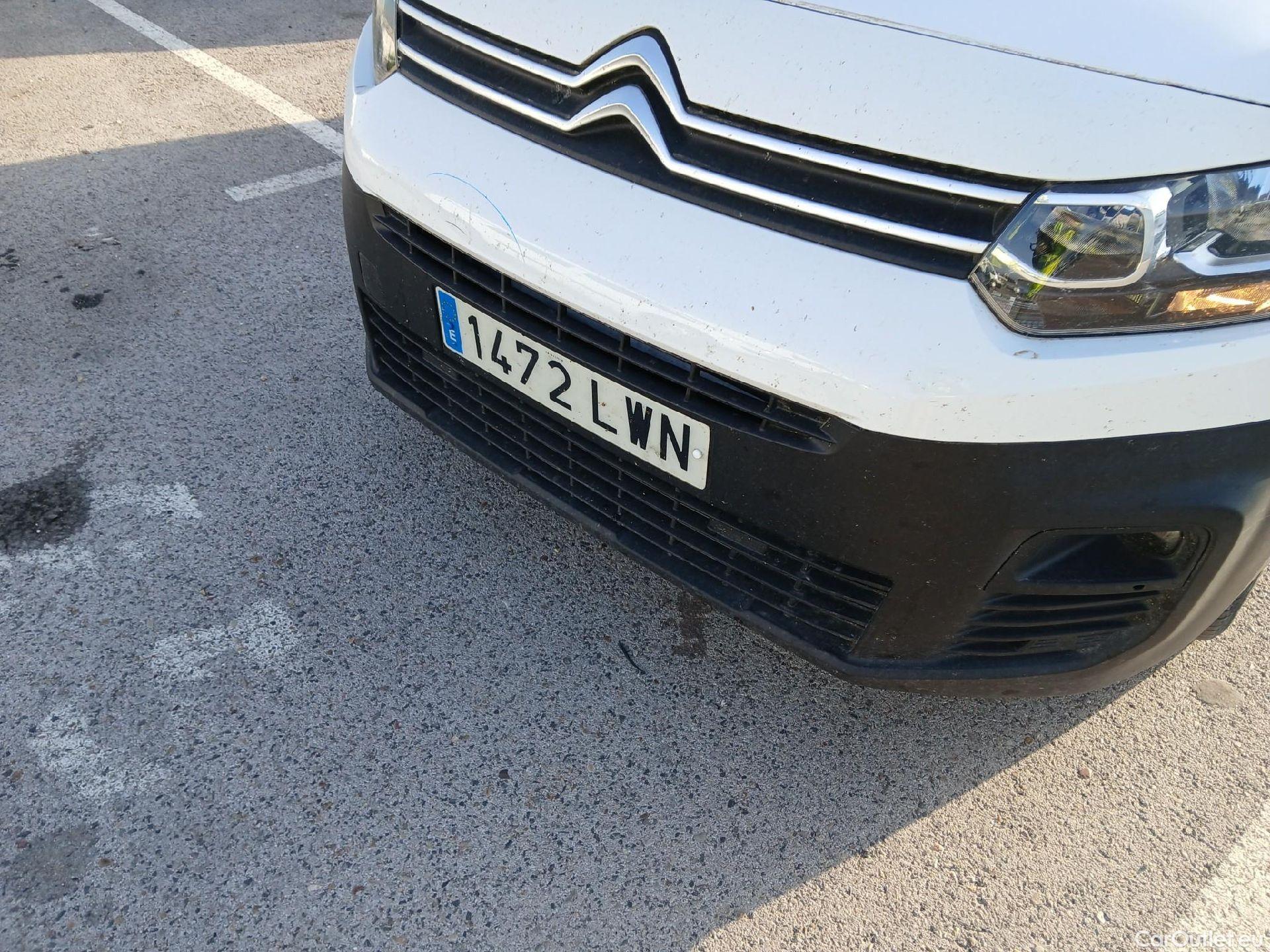  Citroen  Berlingo CITROEN  / 2018 / 4P / furgón derivado de turismo Talla XL BlueHDi 100 CONTROL #8