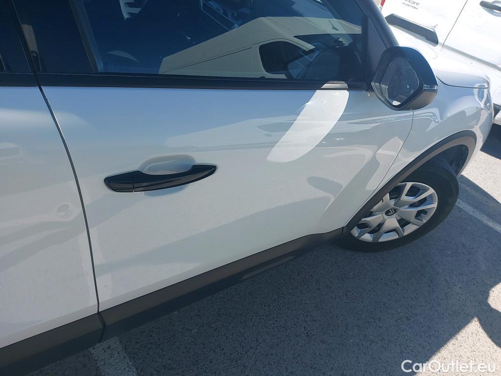  Citroen  C4 CITROEN  / 2020 / 5P / berlina con portón BlueHdi 110 S&S Live Pack #18